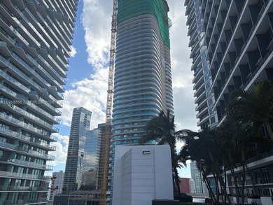 Beautiful two-story 1-bedroom loft in the heart of Brickell
