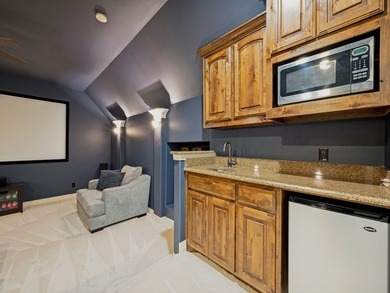 Beautifully appointed Newcastle home in sought-after Country - photo 30