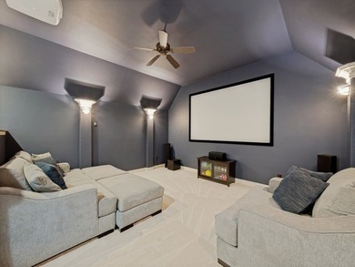 Beautifully appointed Newcastle home in sought-after Country - photo 31