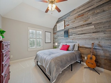 Beautifully appointed Newcastle home in sought-after Country - photo 36
