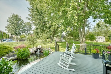 CURB APPEAL! A GREAT FRONT PORCH! A BACKYARD YOU'LL NEVER WANT - photo 39