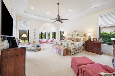 Discover exceptional luxury and stunning water views from this 7 - photo 46