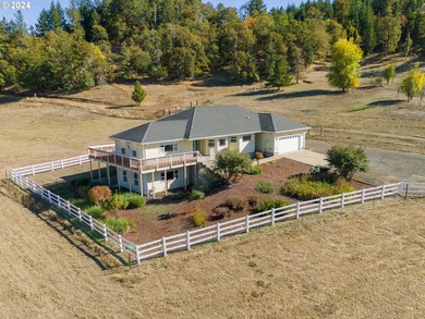 Lake Home For Sale in Roseburg, Oregon