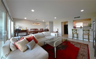 Second story Condo in Jackson's Landing with two car garage, two - photo 11