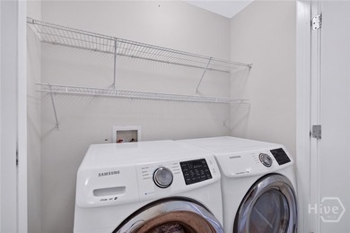 Welcome to this beautifully appointed end-unit townhome - photo 22