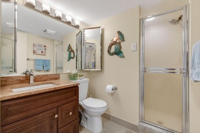 Charming 2nd floor END unit filled w/ natural sunlight from an - photo 37
