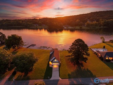 Experience turnkey waterfront living in this brand-new 3-bedroom - photo 45