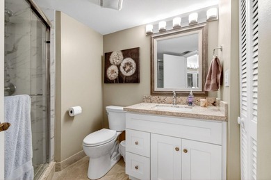 Charming 2nd floor END unit filled w/ natural sunlight from an - photo 47