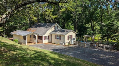 Lake Wateree Home For Sale in Ridgeway South Carolina