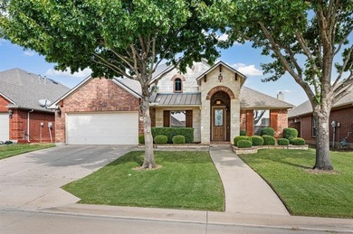 (private lake, pond, creek) Home Active Under Contract in Fort Worth Texas