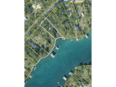 Experience the beauty of bayfront living with this exceptional 0 - photo 2