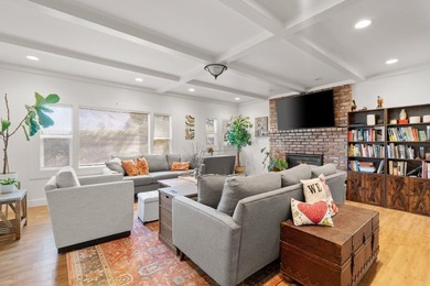Turnkey multi-unit investment opportunity in a convenient - photo 12