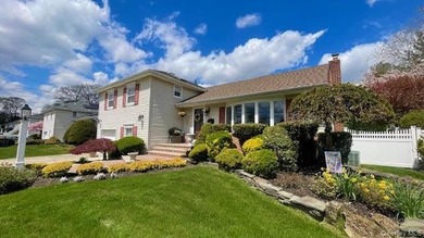 MAKE IT MASSAPEQUA PARK ! This is the lay out you've been - photo 3