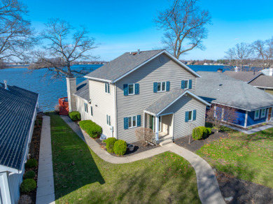 Lake Manitou Home For Sale in Rochester Indiana