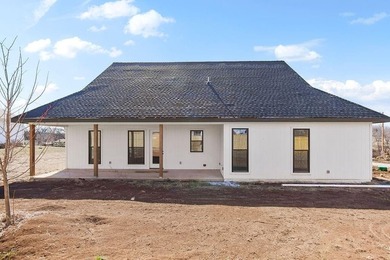 Stunning new-build at Lake Dabinawa, offering high-end - photo 4