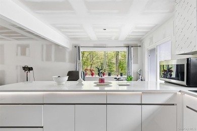 Welcome to a property defined by its extraordinary space and - photo 27