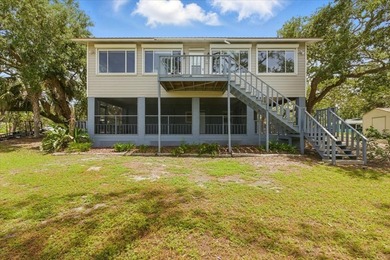 Discover the perfect blend of coastal charm and modern comfort - photo 28