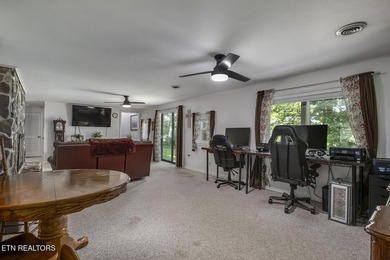 BRAND NEW ROOF! This waterfront family home has been in the - photo 41