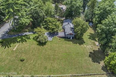 BRAND NEW ROOF! This waterfront family home has been in the - photo 54