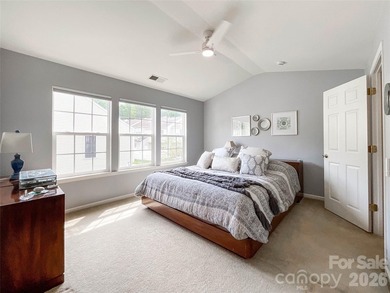 SELLER WILL ENTERTAIN OFFERS BETWEEN $330,000-$355,000 or ABOVE - photo 8