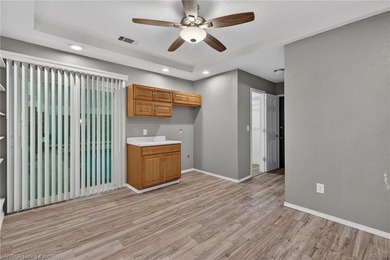 Welcome to this well-maintained home located in Village Harbor - photo 11