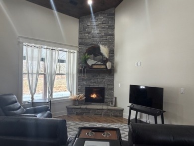 Exceptional Build! Dock Space Approved! 4 Bed 2.5 bath. - photo 12