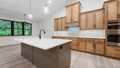 This newly constructed home showcases exceptional craftsmanship - photo 10