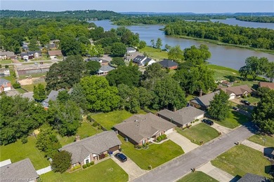 Welcome to this well-maintained home located in Village Harbor - photo 21