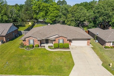 Welcome to this well-maintained home located in Village Harbor - photo 25