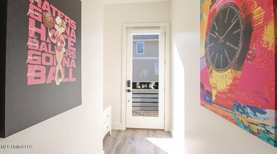 Being sold fully furnished!! Effortless Beachside Living in - photo 3