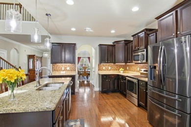 Welcome to a beautifully maintained, original-owner home - photo 11