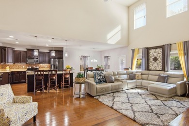 Welcome to a beautifully maintained, original-owner home - photo 17