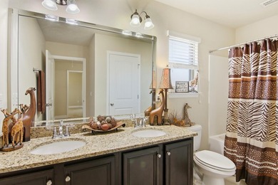 Welcome to a beautifully maintained, original-owner home - photo 38