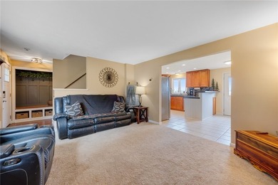 Welcome home to this meticulously maintained Cape Cod in Ontario - photo 7