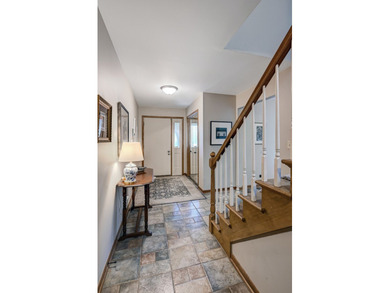 Great opportunity to be in Hinsdale with this classic home that - photo 4