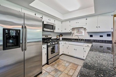 Great opportunity to be in Hinsdale with this classic home that - photo 10