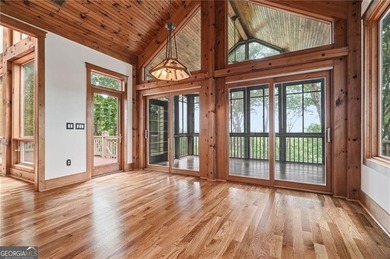 Well-appointed 4 BR & 3.5 BATH design Executive home with an - photo 17