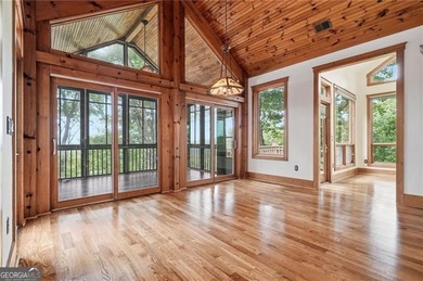 Well-appointed 4 BR & 3.5 BATH design Executive home with an - photo 18