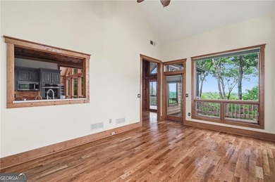 Well-appointed 4 BR & 3.5 BATH design Executive home with an - photo 19