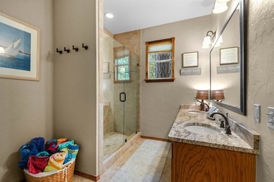 Fantastic home in Twin Coves Subdivision on Lake Cypress Springs - photo 20