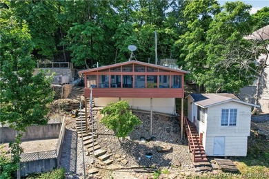 Looking to get your first lake cabin with deep water, killer - photo 1