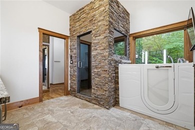 Well-appointed 4 BR & 3.5 BATH design Executive home with an - photo 26