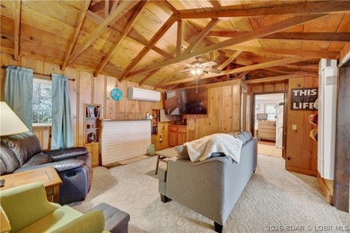 Looking to get your first lake cabin with deep water, killer - photo 8