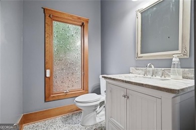 Well-appointed 4 BR & 3.5 BATH design Executive home with an - photo 31