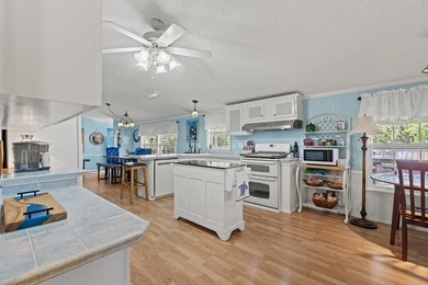 Well kept immaculate waterfront home with Income producing - photo 34