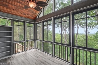 Well-appointed 4 BR & 3.5 BATH design Executive home with an - photo 35