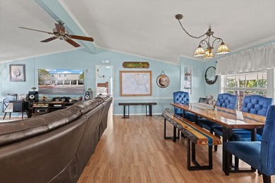 Well kept immaculate waterfront home with Income producing - photo 38