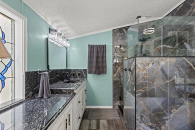 Well kept immaculate waterfront home with Income producing - photo 46