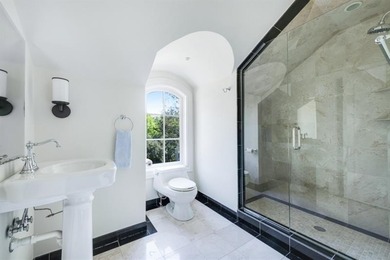 Some homes impress you. A rare few settle you. From the moment - photo 50
