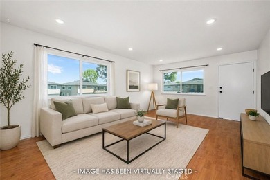 Welcome to this newly updated 2 bedroom/1 bath condo in the - photo 1